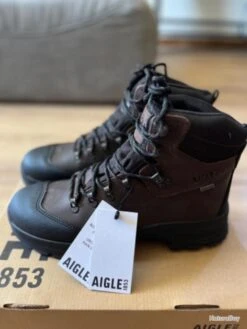 Aigle Vends Chaussures Montagne Ou Randonnée Jamais Servi Neuve Pointure 44 Prix Neuve 150