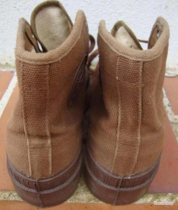 Chaussures Chasse Vintage Hutchison à L'Aigle Taille 39 4 Chaussures Chasse Vintage Hutchison à L'Aigle Taille 39 – Image 2