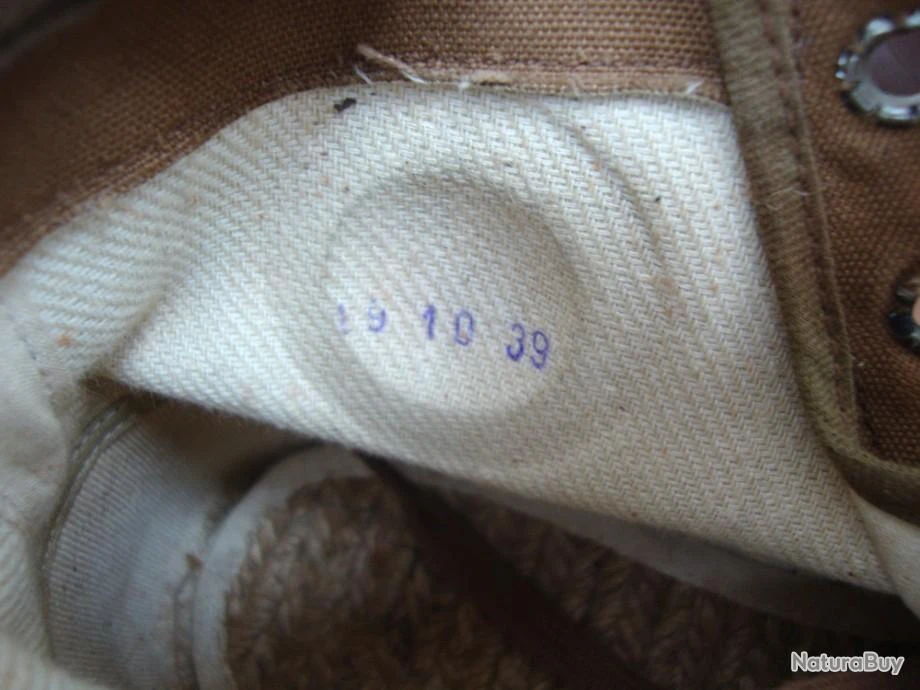 Chaussures Chasse Vintage Hutchison à L'Aigle Taille 39 5 Chaussures Chasse Vintage Hutchison à L'Aigle Taille 39 – Image 3